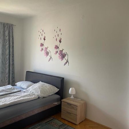 Kristina Apartments Tivat Zewnętrze zdjęcie